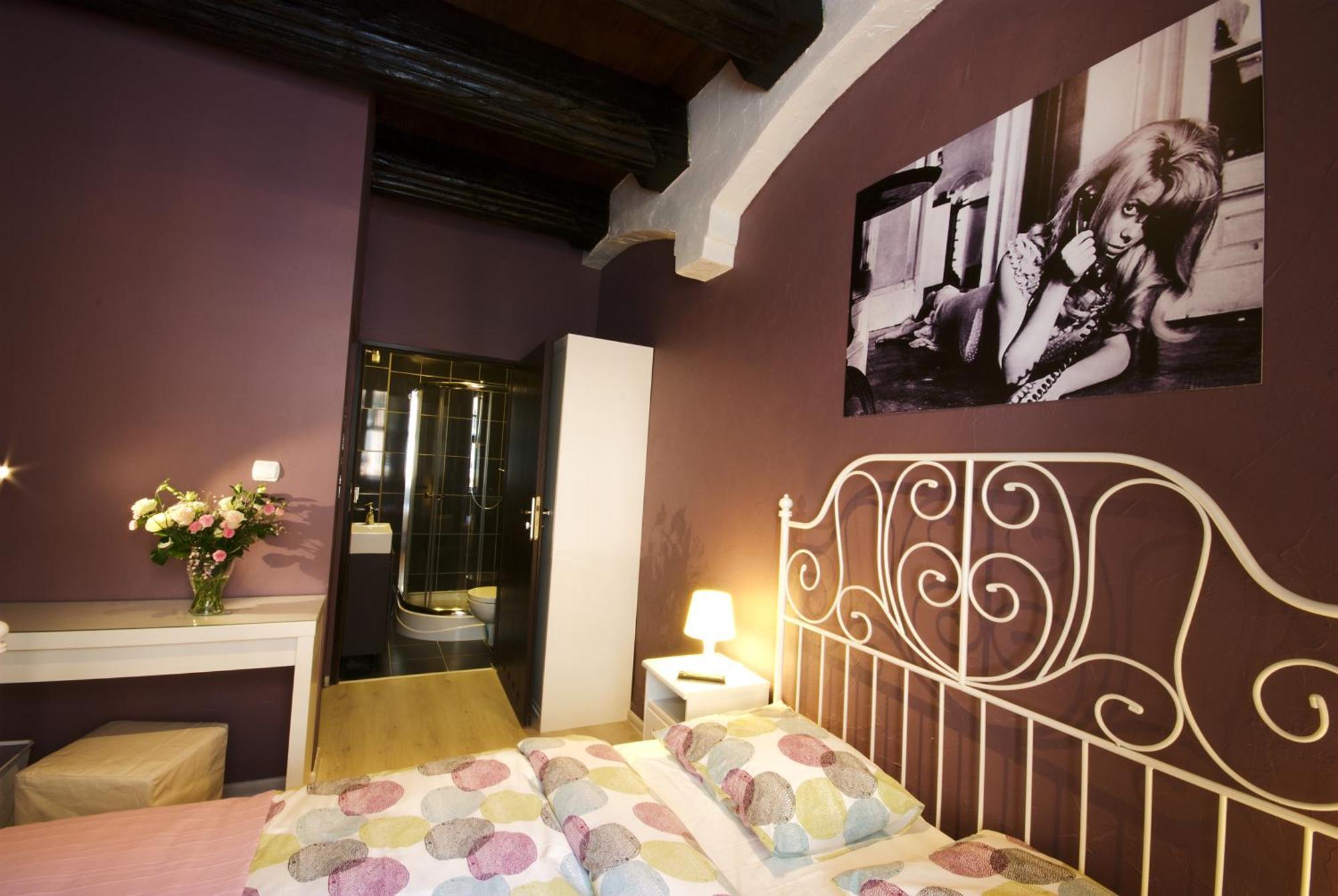 Rosemary's Private Ensuite In Old Town Posen