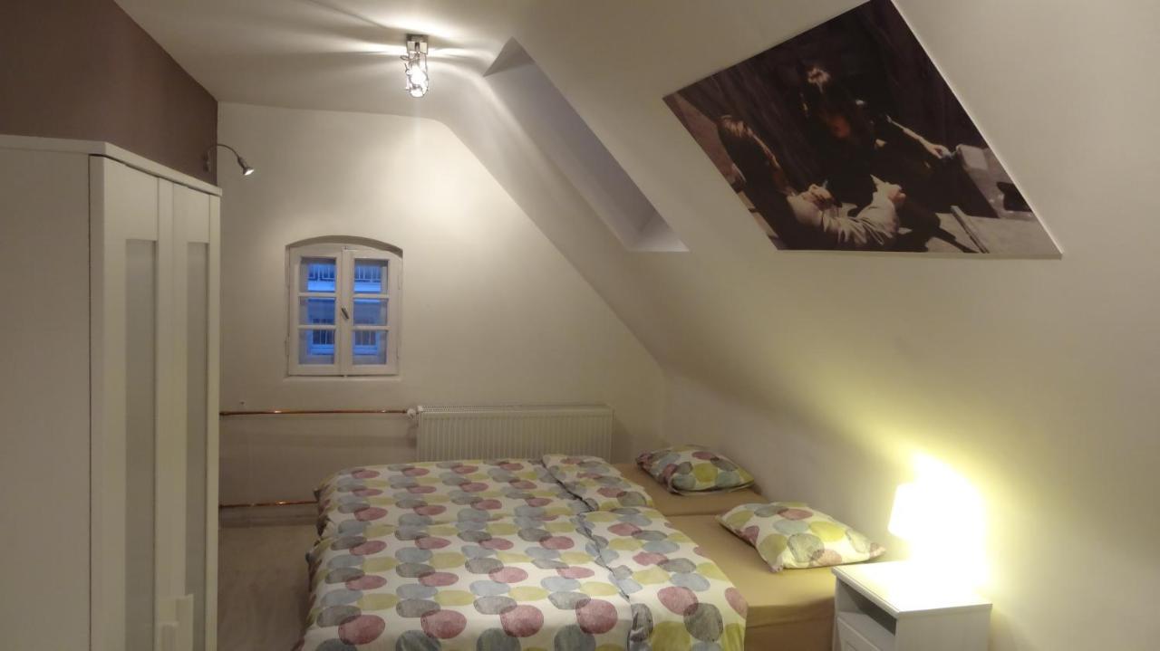 Rosemary's Private Ensuite In Old Town Hostel